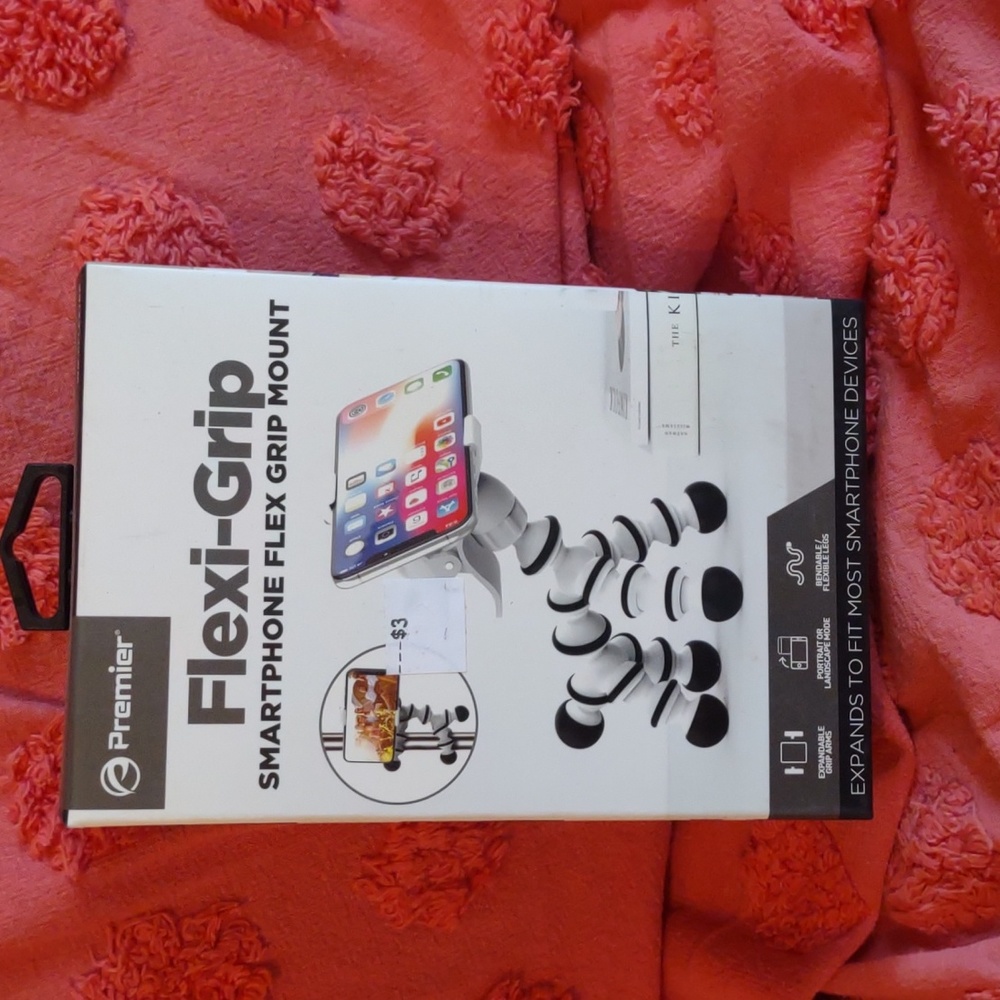 Cell phone holder Flex-Grip smartphone mount moveable
